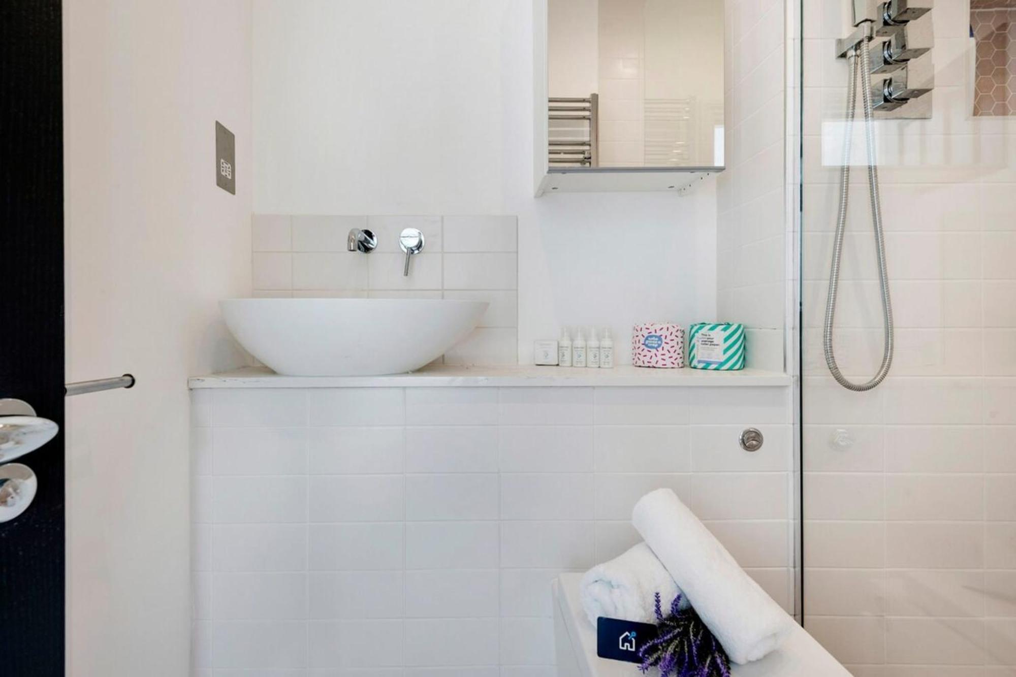 Modern And Bright Highgate Gem Apartment London Exterior photo